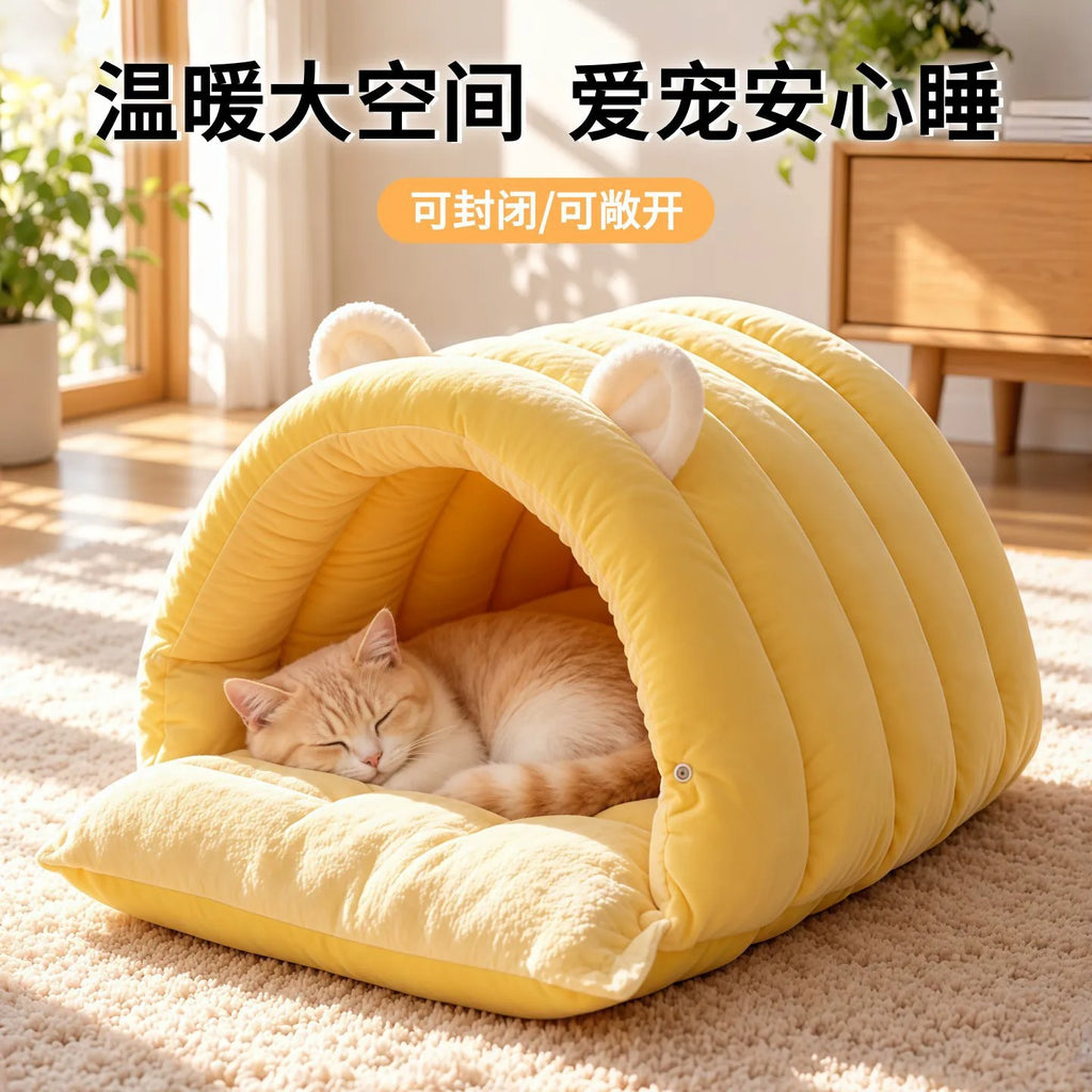 Thickened, Enclosed Cat Bed For Winter, Providing Warmth And Comfort For Cats. A New Type Of Cat House And Pet Supply For The Winter Season
